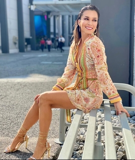 Laura González feet photo thumbnail