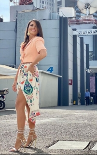 Laura González feet photo thumbnail