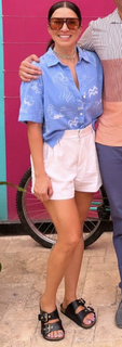 Laura González feet photo thumbnail