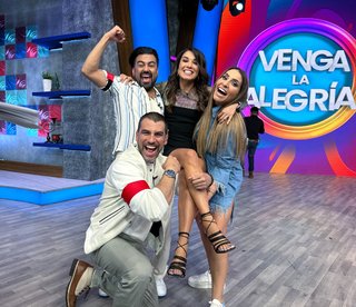 Laura González feet photo thumbnail
