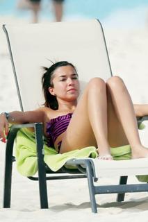 Laura González feet photo thumbnail