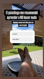 Laura González feet photo thumbnail