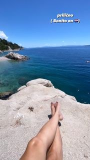 Laura González feet photo thumbnail