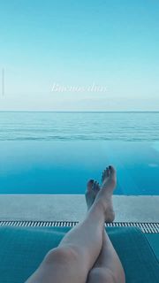 Laura González feet photo thumbnail