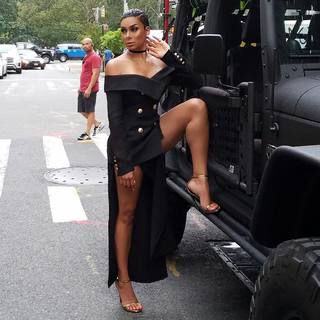Laura Govan feet photo 15