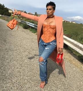 Laura Govan feet photo 1