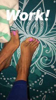 Laura Govan feet photo 7
