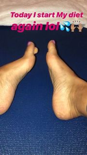 Laura Govan feet photo 5