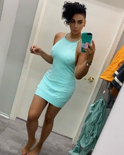 Laura Govan feet photo 1
