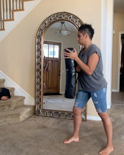Laura Govan feet photo 12