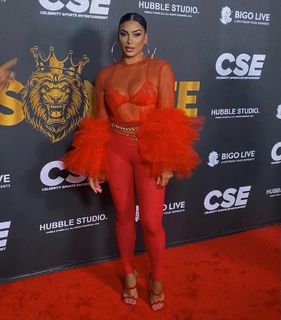 Laura Govan feet photo 17