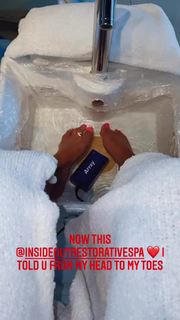 Laura Govan feet photo 8