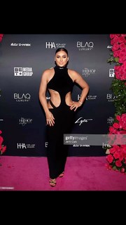 Laura Govan feet photo 11