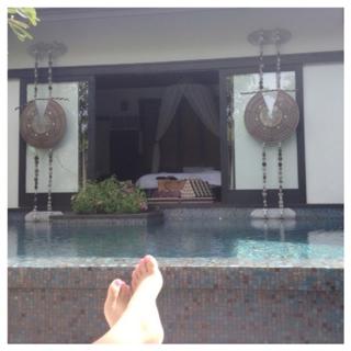 Laura Govan feet photo 5