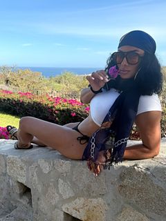 Laura Govan feet photo 3