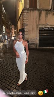 Laura Govan feet photo 9