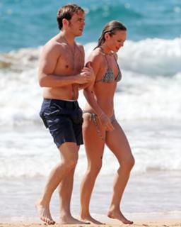 Laura Haddock feet photo thumbnail
