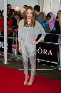 Laura Haddock feet photo thumbnail