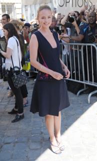 Laura Haddock feet photo thumbnail
