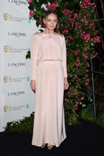 Laura Haddock feet photo thumbnail