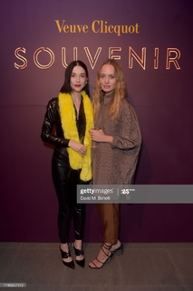 Laura Haddock feet photo thumbnail