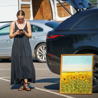 Laura Haddock feet photo thumbnail