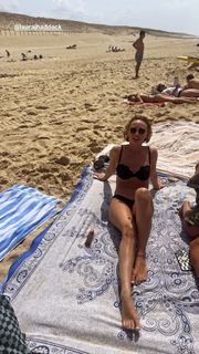 Laura Haddock feet photo thumbnail