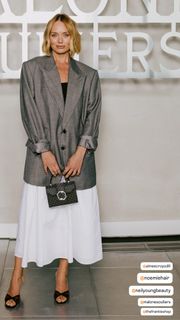 Laura Haddock feet photo thumbnail