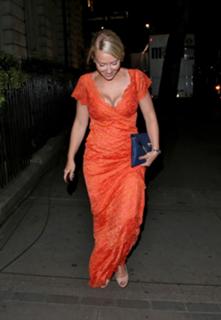 Laura Hamilton feet photo thumbnail