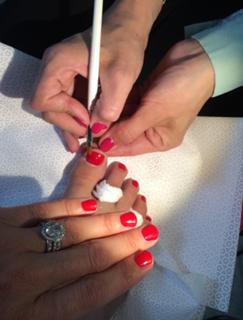 Laura Hamilton feet photo thumbnail