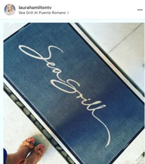 Laura Hamilton feet photo thumbnail