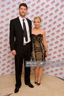 Laura Hamilton feet photo thumbnail