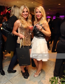 Laura Hamilton feet photo thumbnail