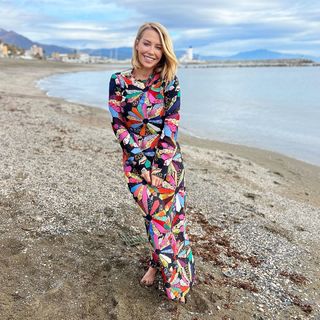 Laura Hamilton feet photo thumbnail