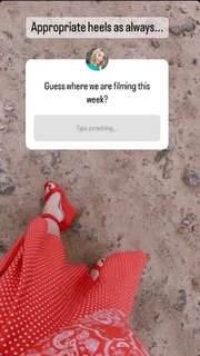 Laura Hamilton feet photo thumbnail