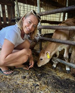 Laura Hamilton feet photo thumbnail