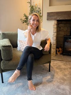Laura Hamilton feet photo 15