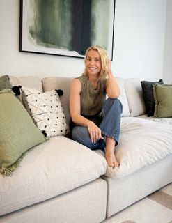 Laura Hamilton feet photo 10