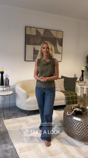 Laura Hamilton feet photo 7