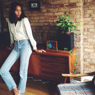 Laura Harrier feet photo thumbnail
