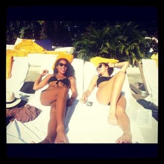 Laura Harrier feet photo thumbnail