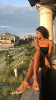 Laura Harrier feet photo thumbnail