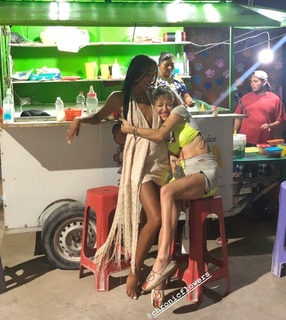 Laura Harrier feet photo thumbnail