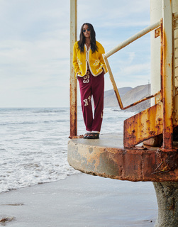 Laura Harrier feet photo thumbnail