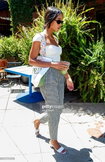 Laura Harrier feet photo thumbnail