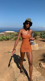 Laura Harrier feet photo thumbnail