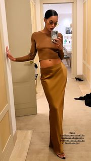 Laura Harrier feet photo thumbnail