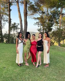 Laura Harrier feet photo thumbnail