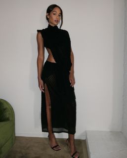 Laura Harrier feet photo thumbnail