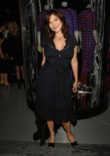 Laura Harring feet photo thumbnail